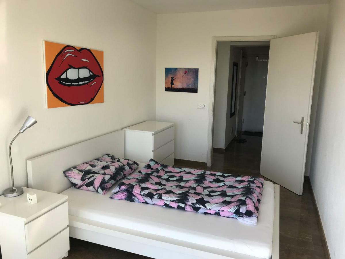 Lichtdurchflutete Ferienwohnung Mit Panorama-Sicht Und Schwimmbad/Sauna Muralto Bagian luar foto